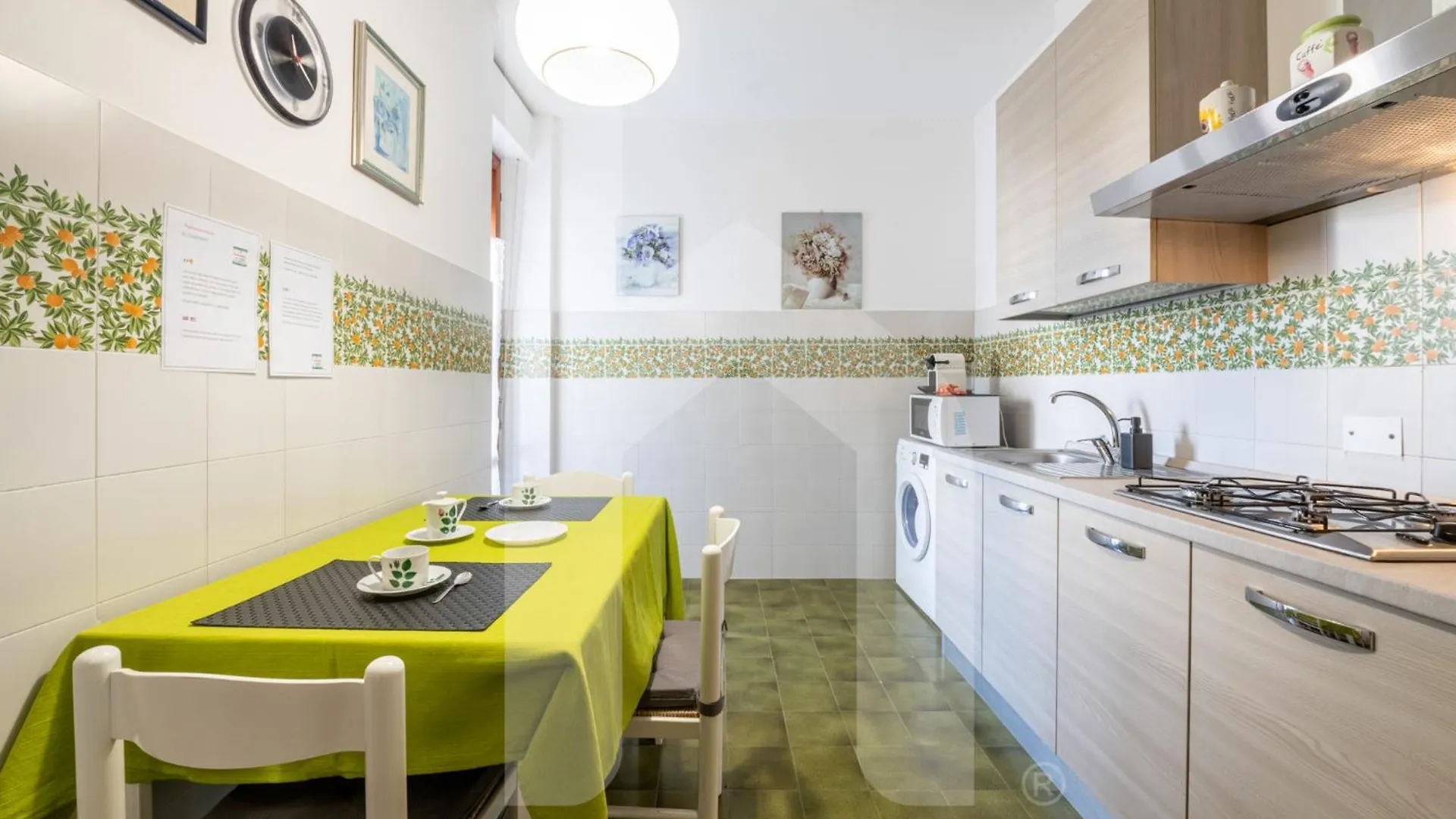مبيت وإفطار بيزا Homiday - Il Giardino --1 Min Ospedale Cisanello--Aeroporto Free Parking-- 0*,  إيطاليا